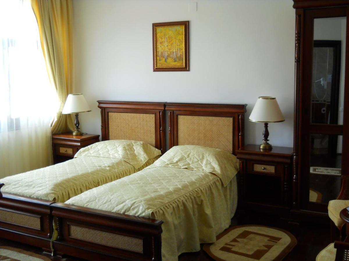 Casa Domneasca Hotel Curtea de Argeş Cameră foto